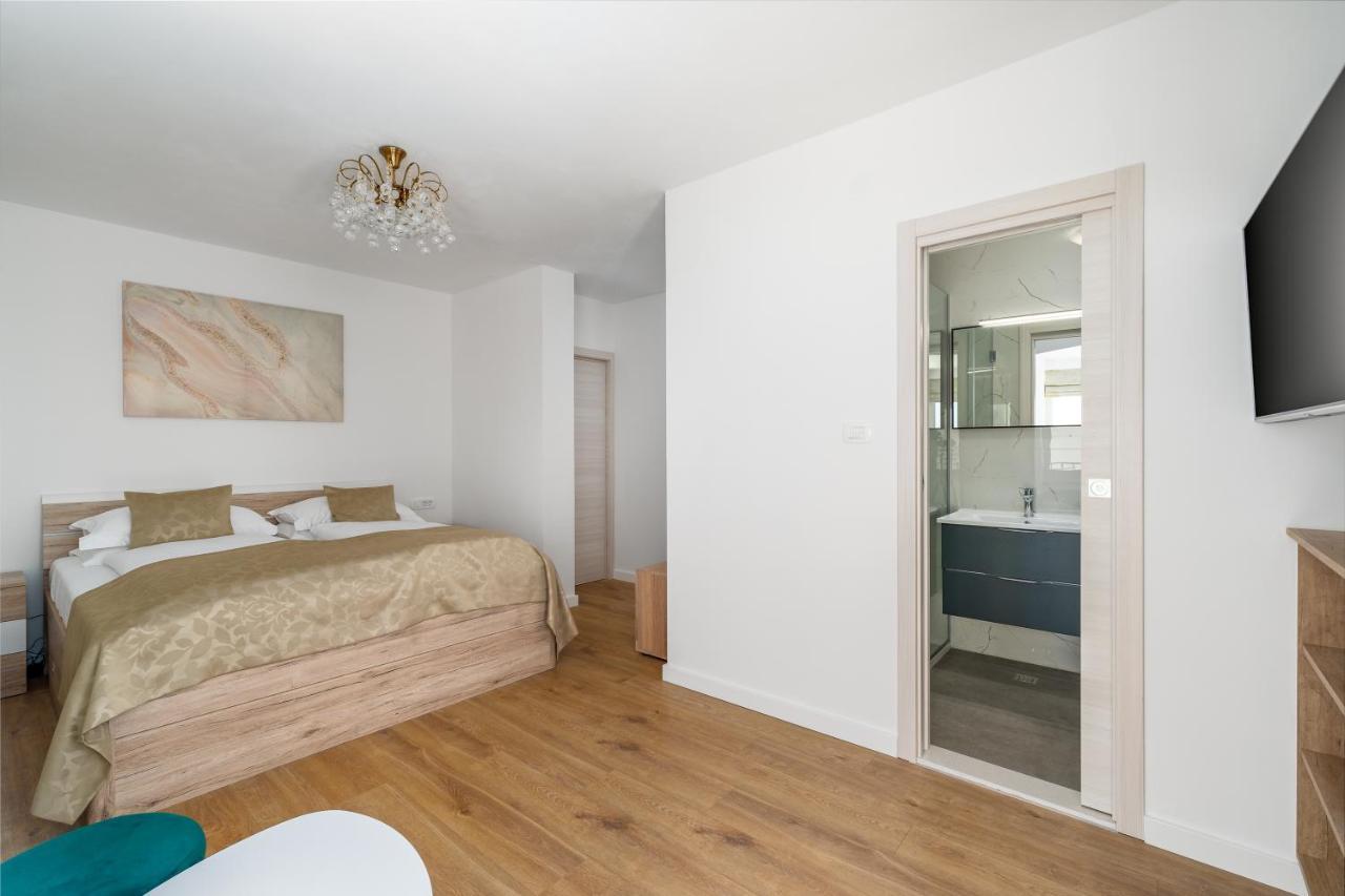 Rooms Vedrana (Adults Only) Podstrana Luaran gambar