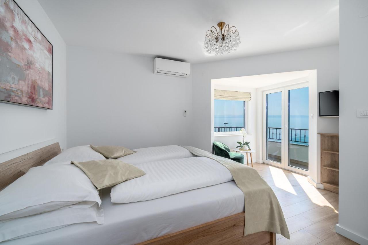 Rooms Vedrana (Adults Only) Podstrana Bilik gambar